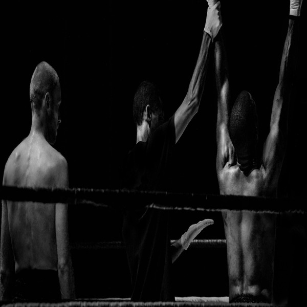 silhouette rings workout black and white